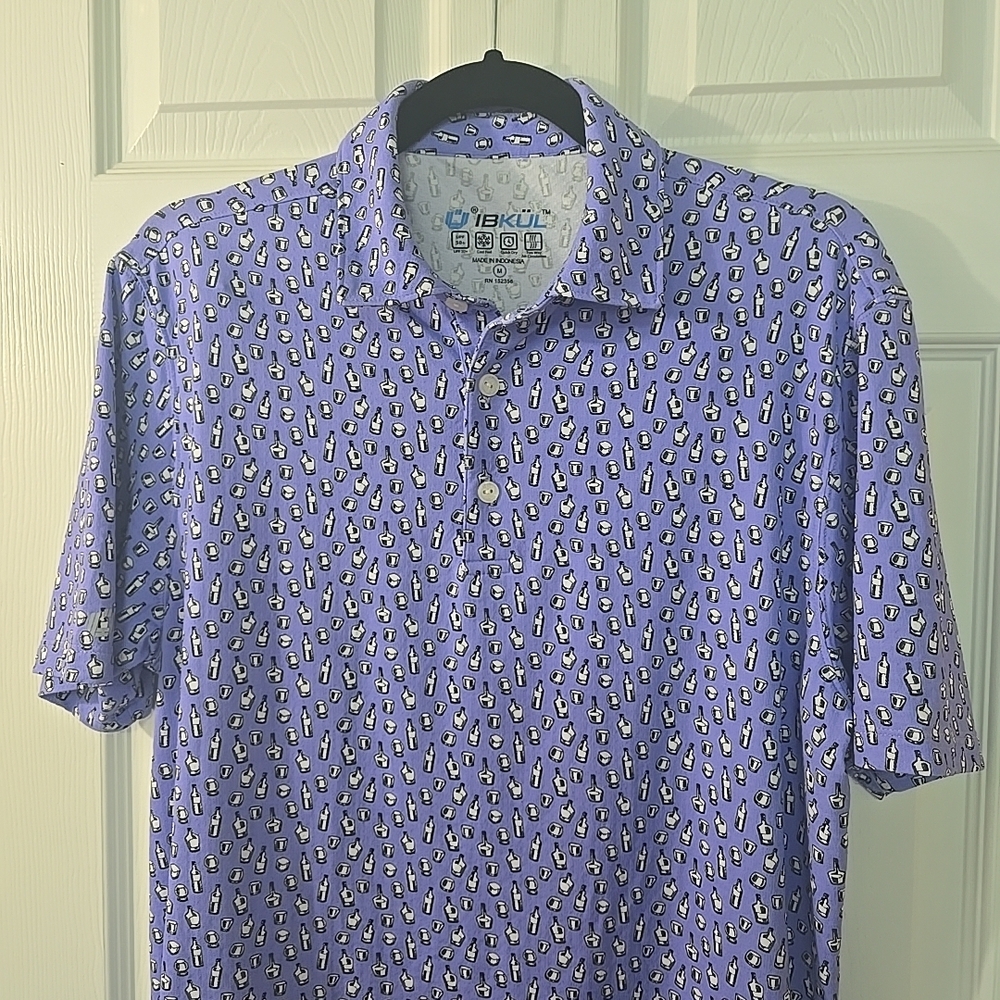IBKUL Mens Size Medium Golf Polo All Over Print Bottles & Glasses Purple Shirt